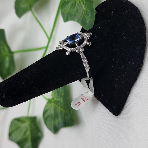 ART DECO SAPPHIRE RING - Picture 6 of 8